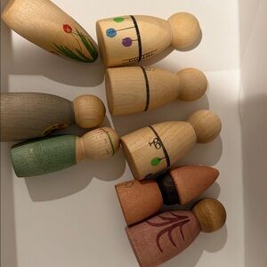 Grapat 8 Wooden Figures (Nins, Tomten) - Please Read